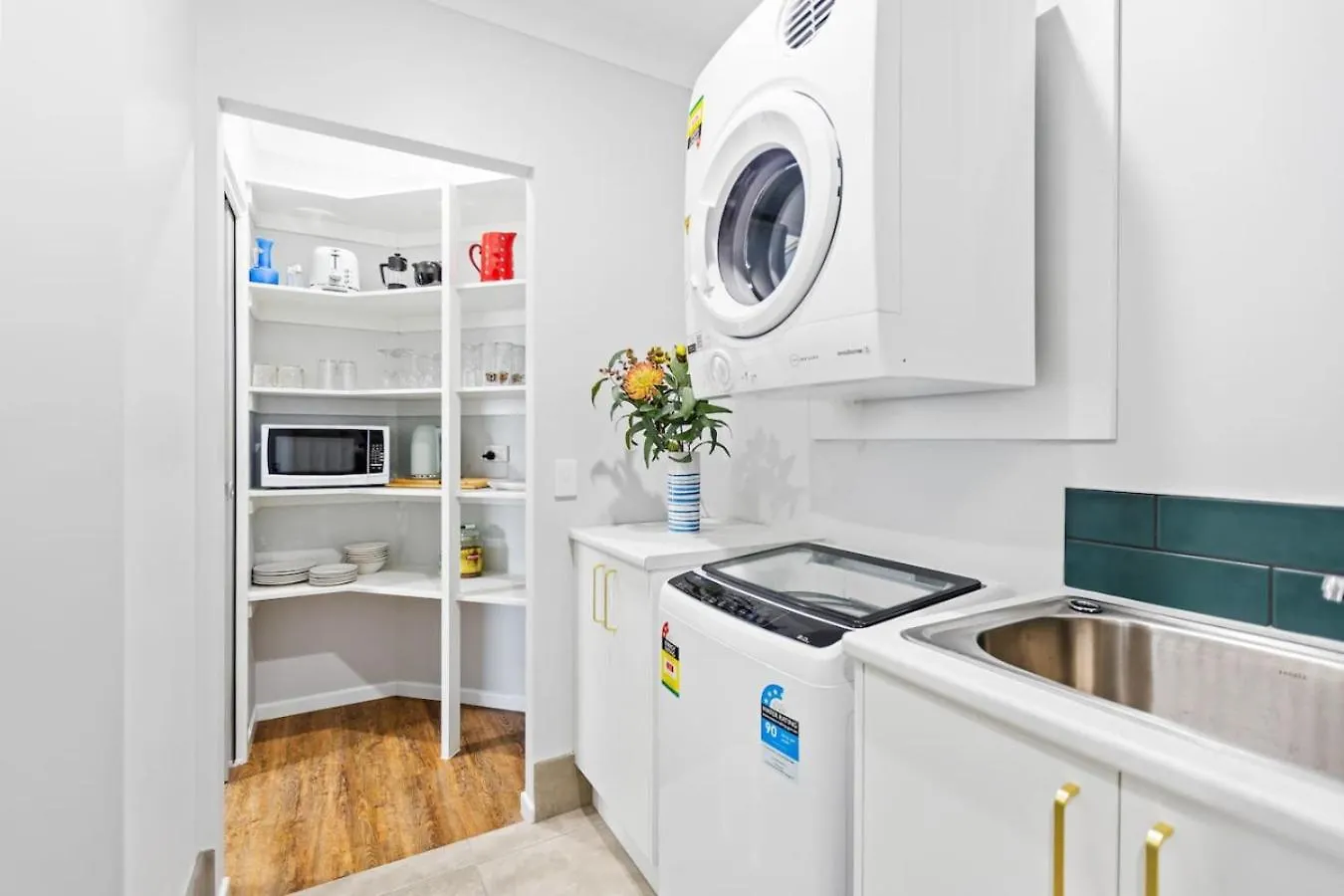 Comfortable 3-Bedroom Home Near City Cairns 0*,